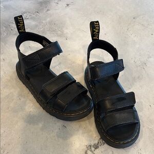 Girls size 2 dr. Martens sandals